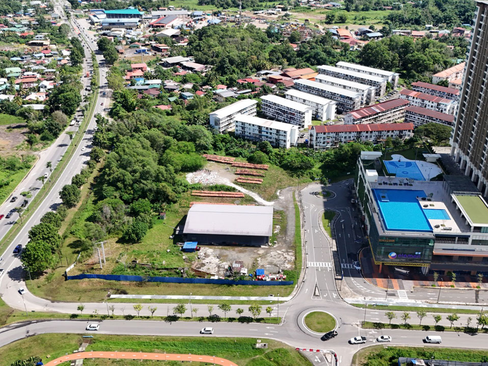 Access via 2 major highways